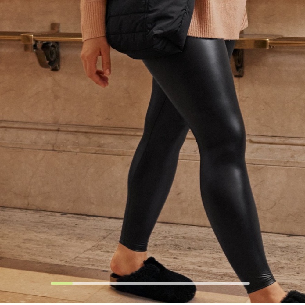 OFFLINE by Aerie Real Luxe Faux leather leggings
